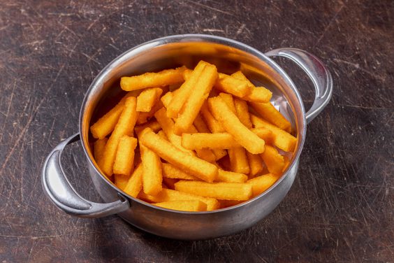 Porção de polenta frita